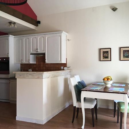 רייקה Little Yellow House מראה חיצוני תמונה