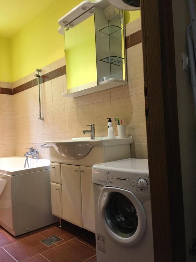 רייקה Little Yellow House מראה חיצוני תמונה